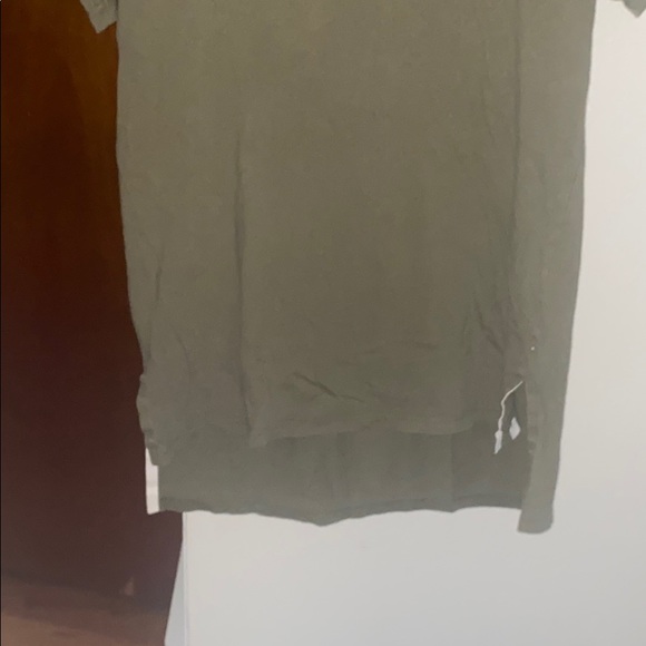 Men’s H&M long Torso Split Hem T Shirt - Picture 2 of 4